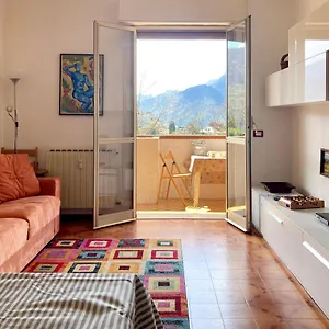 https://mountain-view-charming-apartment.it-lombardy.com
